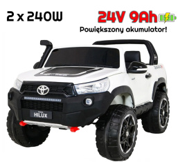 Auto na Akumulator Toyota Hilux 2x240W 24V Biała + POWIĘKSZONY AKUMULATOR