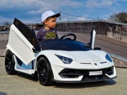 LICENCJONOWANY LAMBORGHINI AVENTADOR SVJ DLA 2 DZIECI, FUNKCJA DRIFTU MIĘKKIE SIEDZENIE, MIĘKKIE KOŁA/SX2028 2x300W